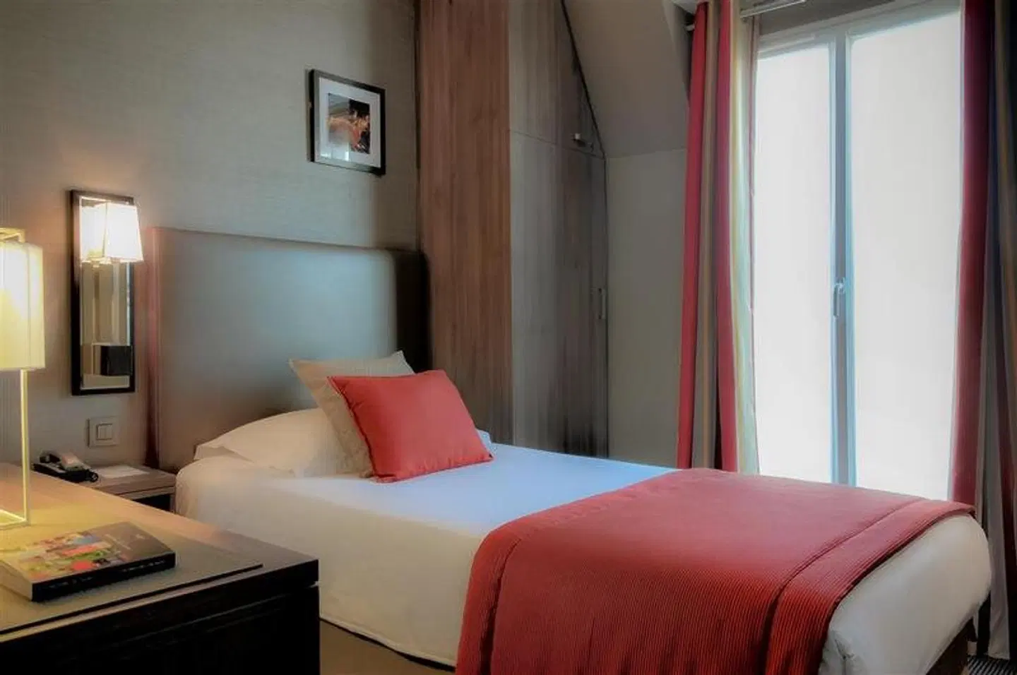Hôtel Marais Bastille ROOM_EXAMPLE