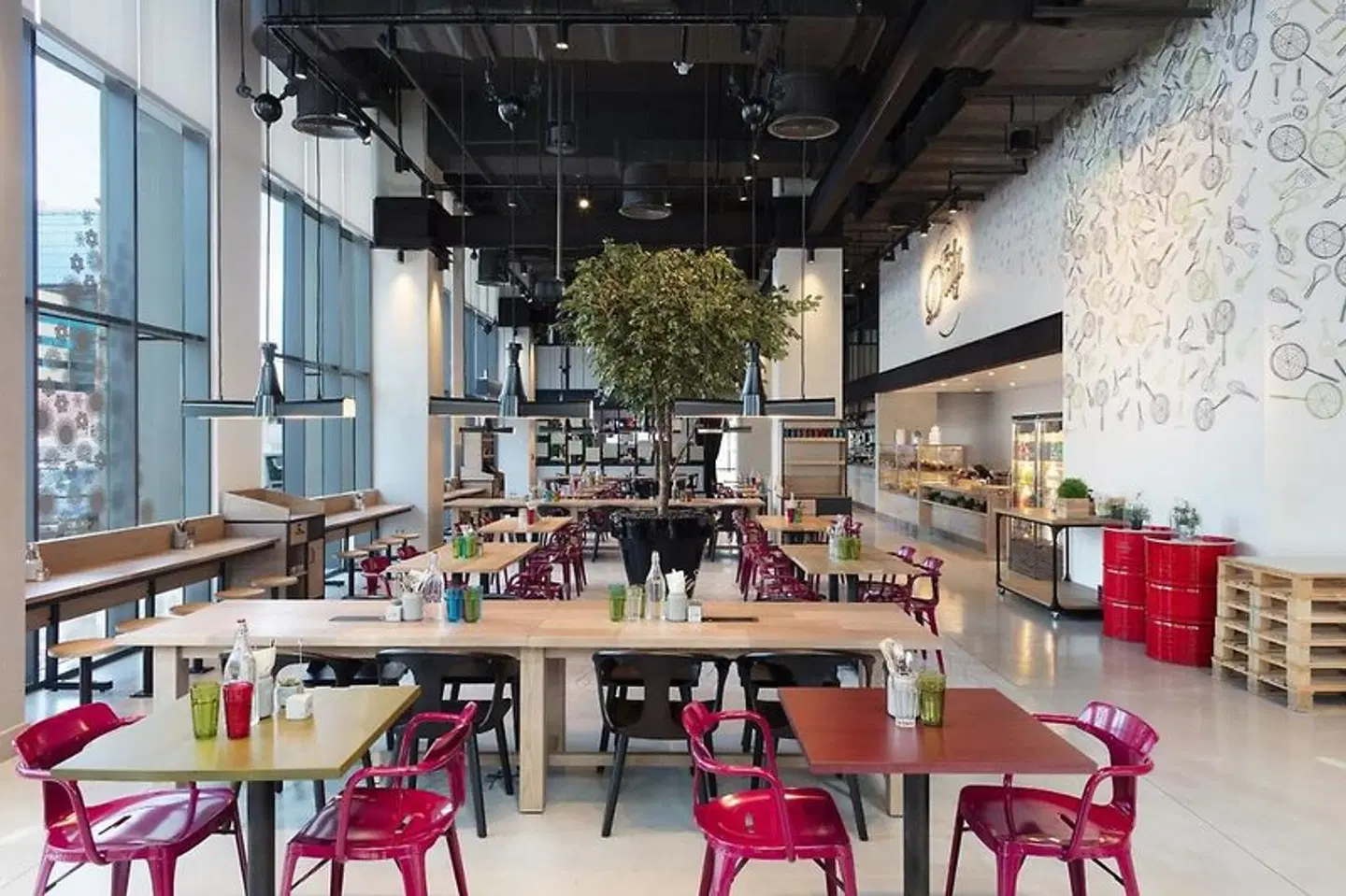 Rove Dubai Marina Bar