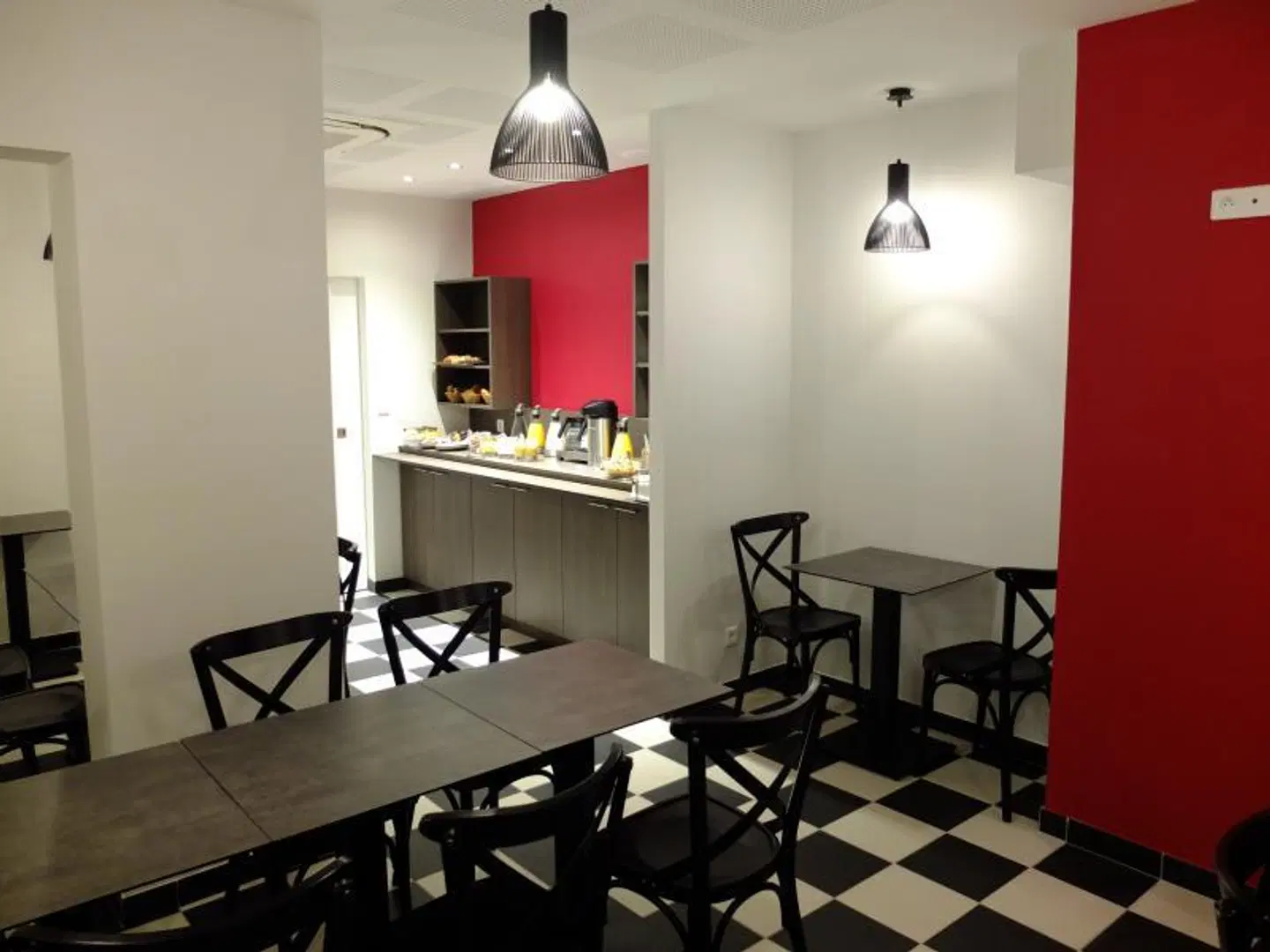 Hotel De Flore - Montmartre Bar