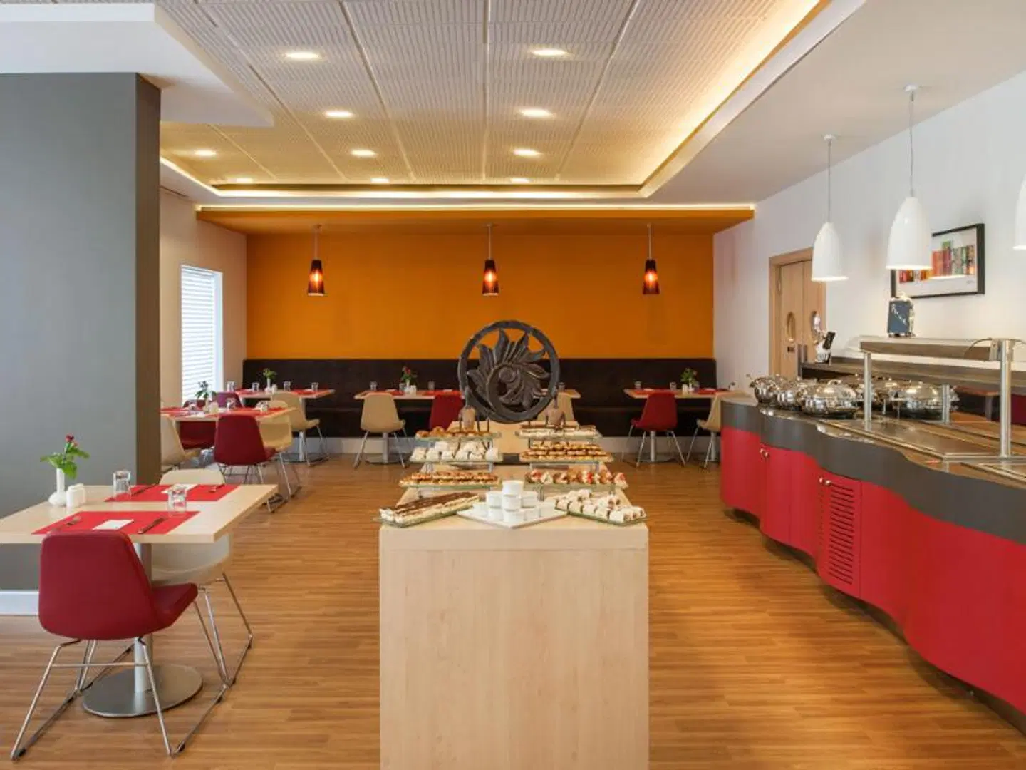 ibis Izmir Alsancak Restaurant