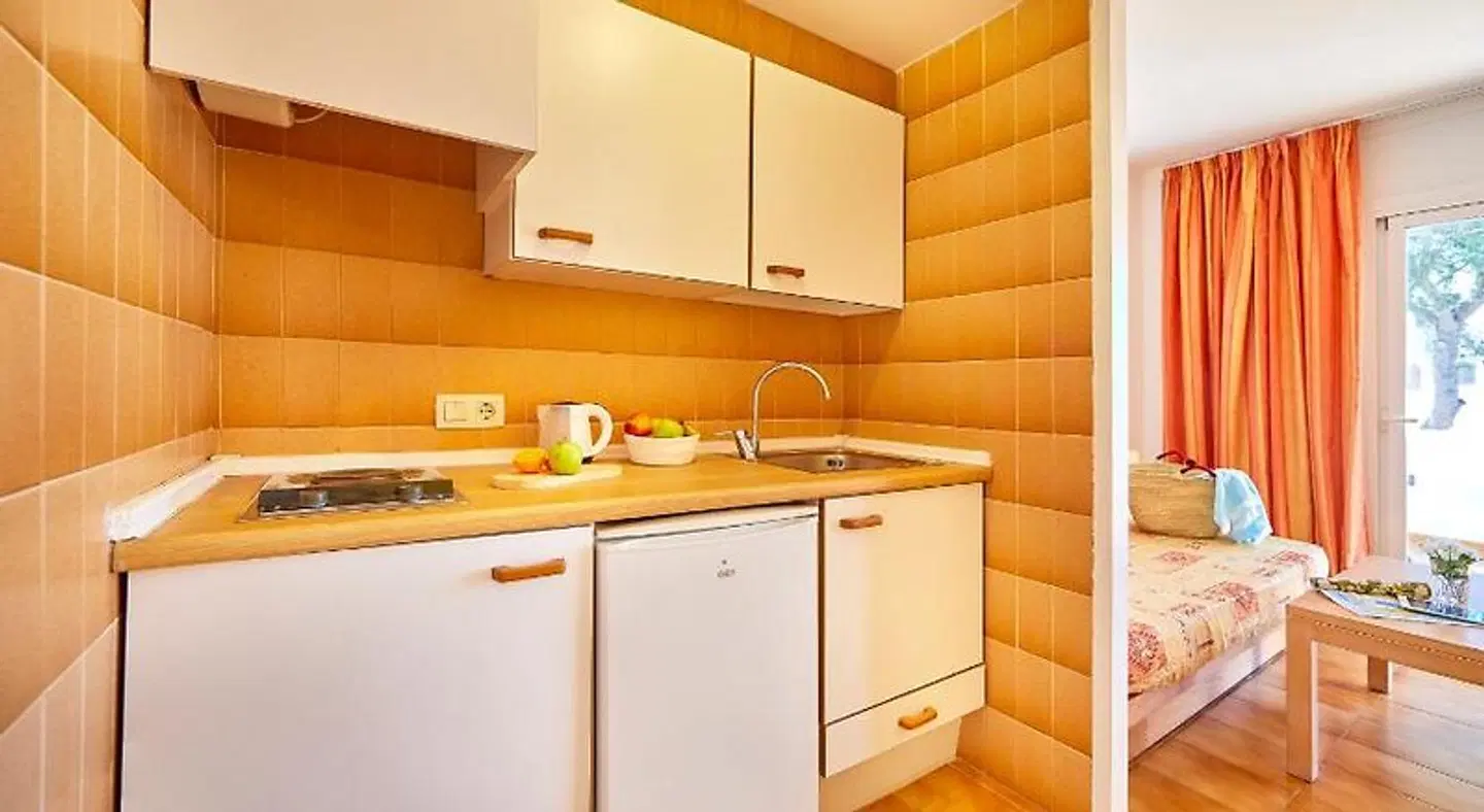 Gavimar Ariel Chico ROOM_EXAMPLE