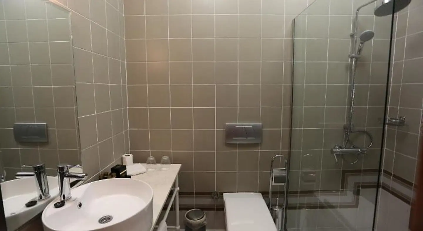 Char Me Boutique Hotel Badezimmer