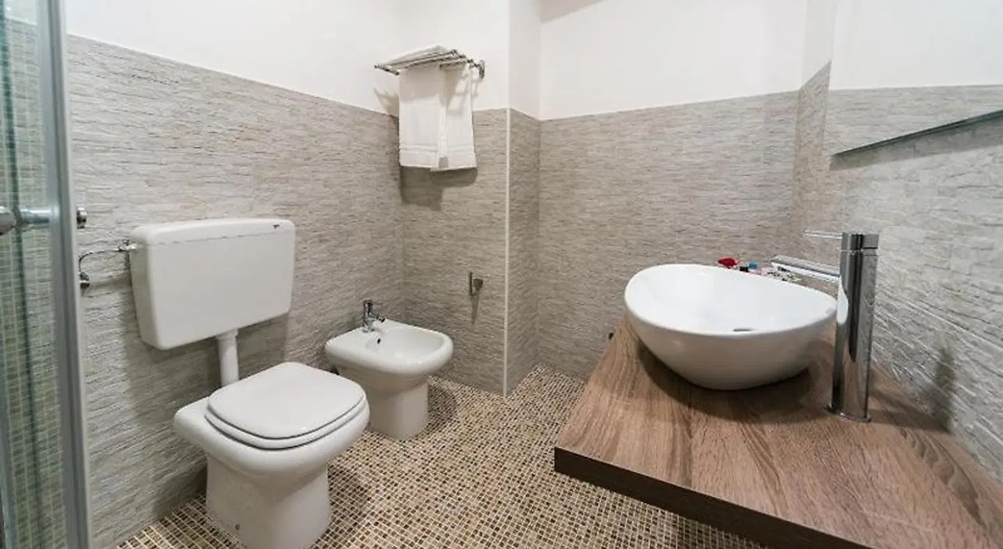 Le Undici Rose Badezimmer