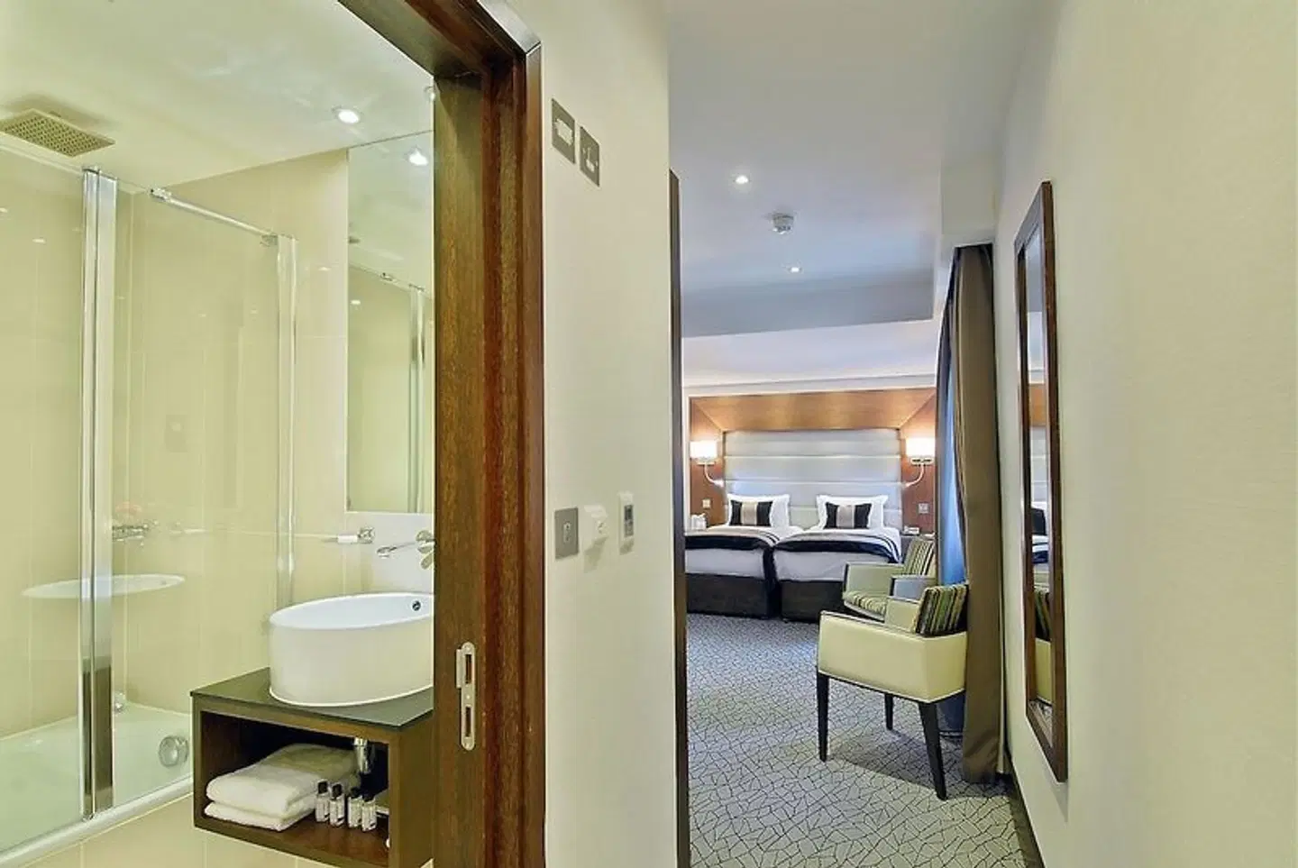 Park Grand London Kensington Badezimmer