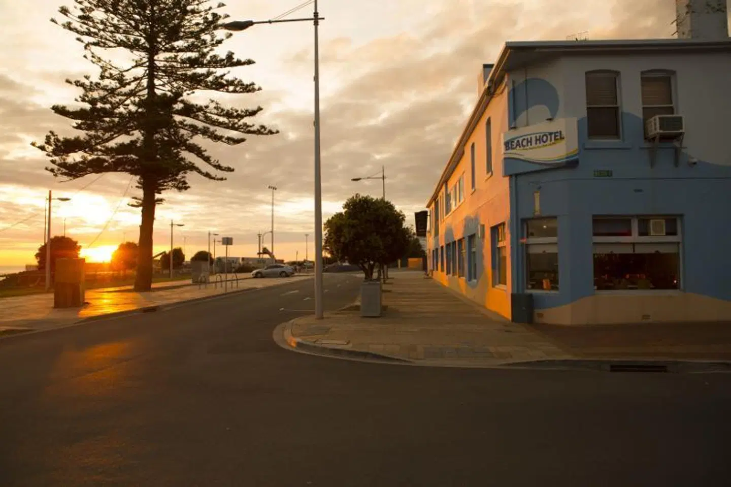 Beach Hotel EXTERIOR