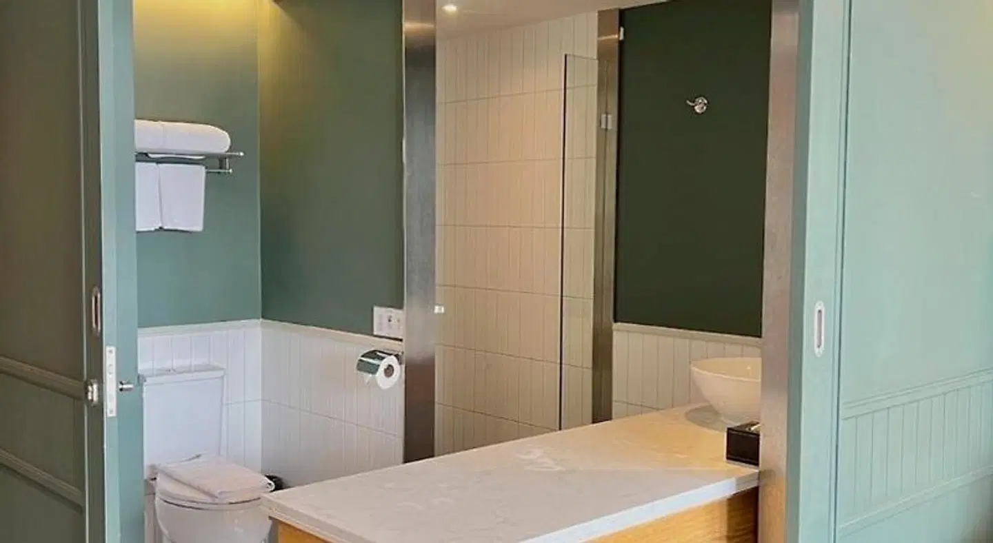 The Quarter Chaophraya by UHG Badezimmer