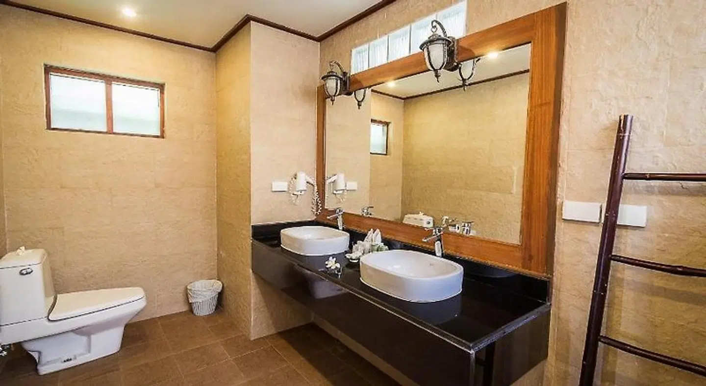 Coco Palm Beach Resort Badezimmer