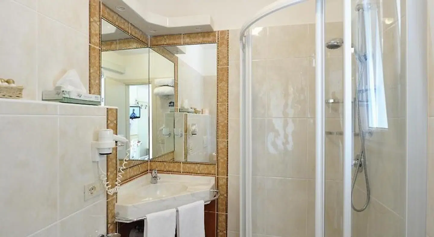 San Michele Badezimmer