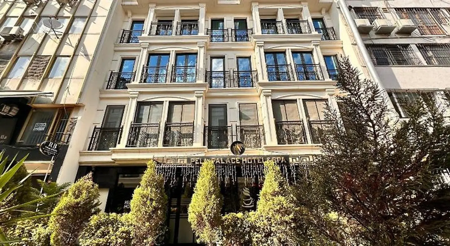 Pell Palace Hotel & SPA EXTERIOR