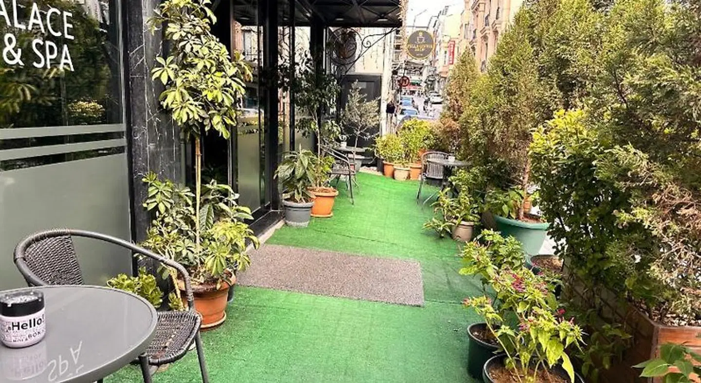 Pell Palace Hotel & SPA Garten