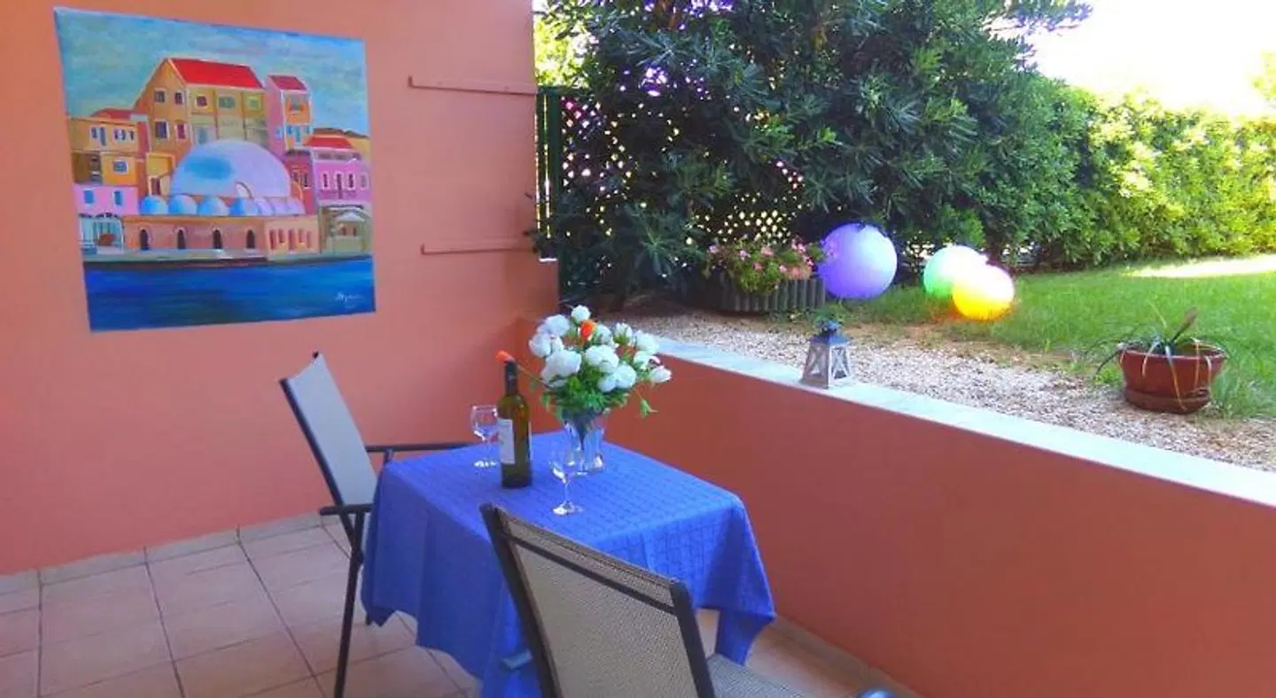 Katerina Seaside Studios Restaurant