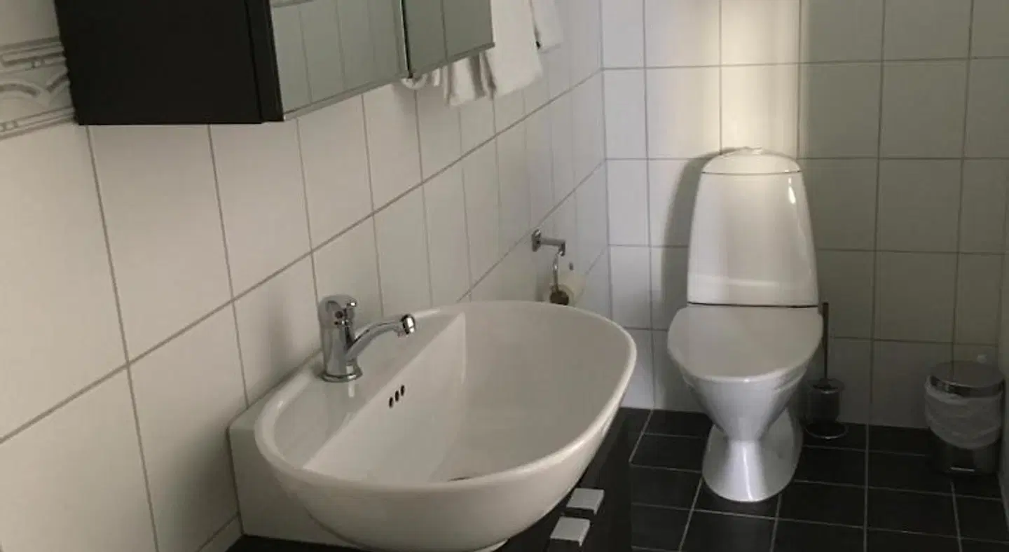 Ytterland Apartments Badezimmer