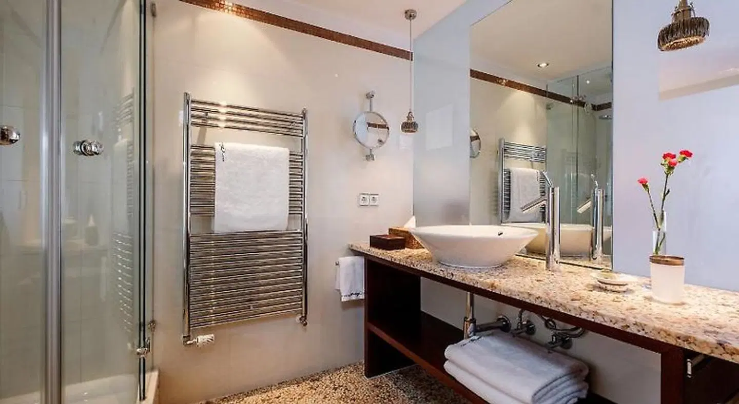 Hotel Arlberg Lech Badezimmer