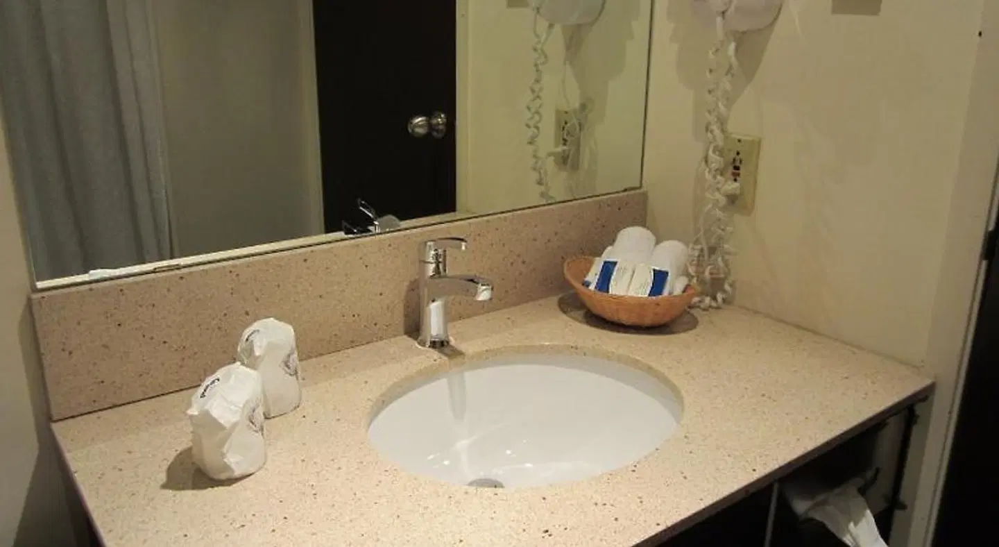 Auberge de la Gare Badezimmer