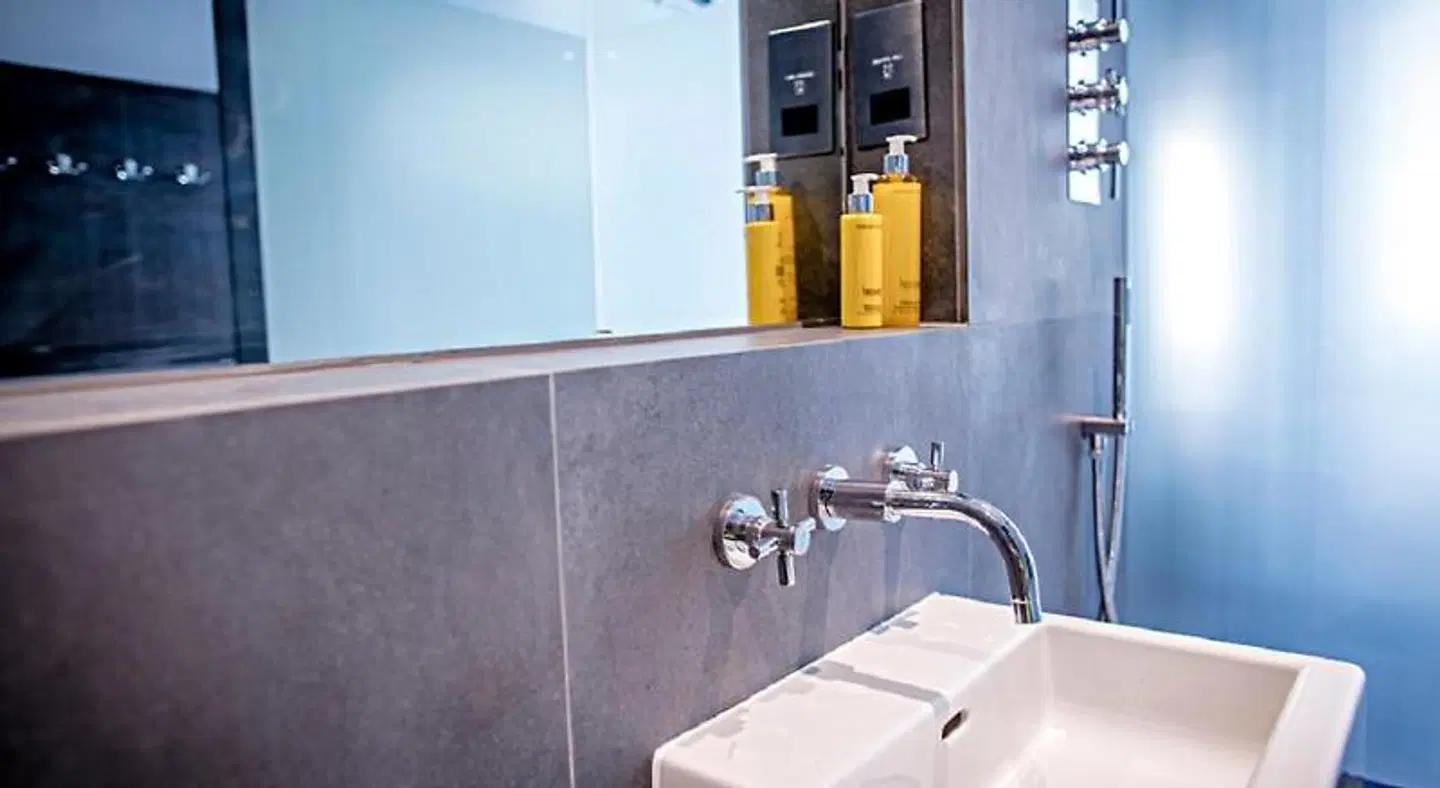 New Road Hotel Badezimmer