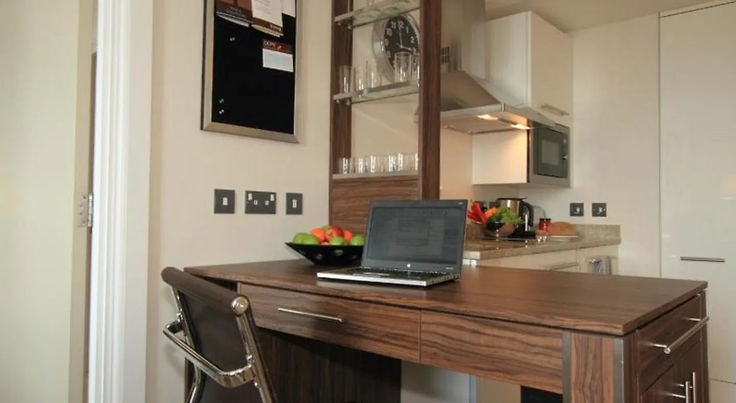 Hyatt House London Stratford Bar