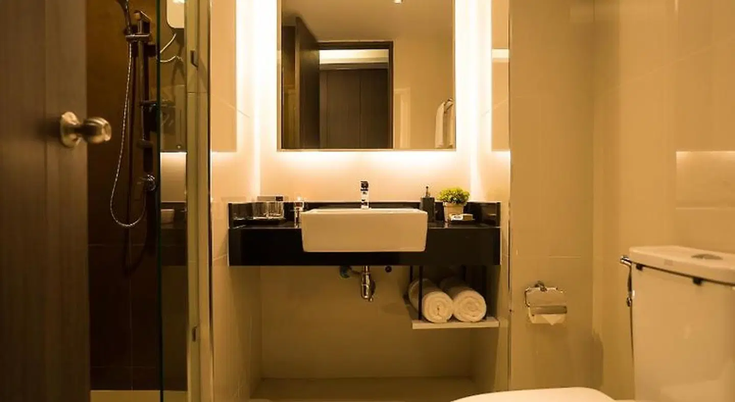 Aim House Bangkok Badezimmer