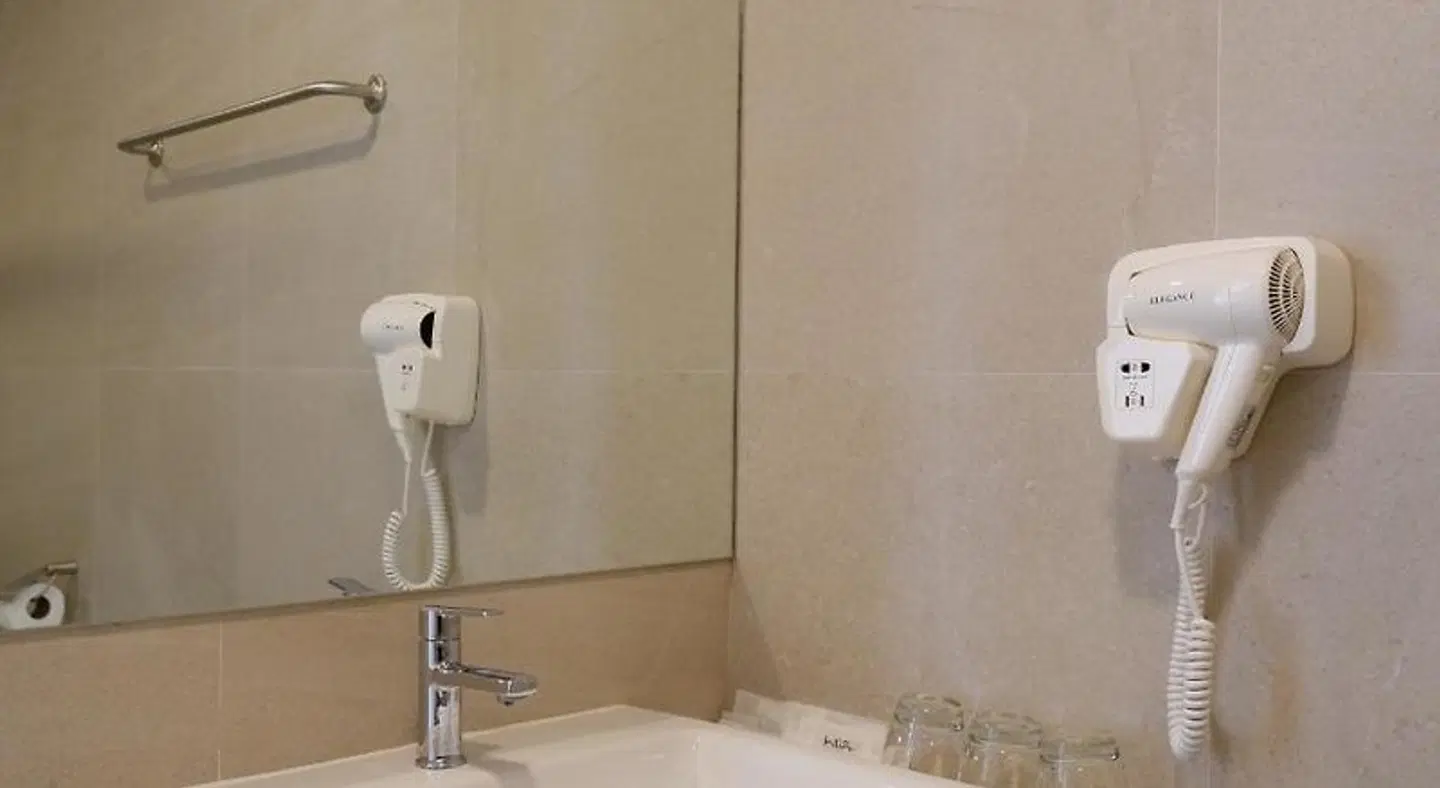 bliQ Hotel Chanthaburi (SHA Extra Plus) Badezimmer