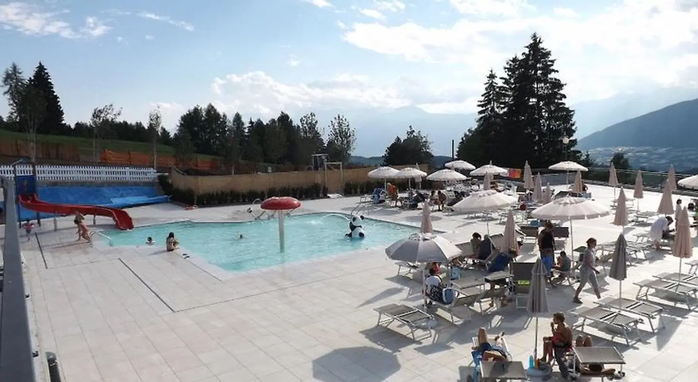 Hotel Roen Ruffrè-Mendola OUTDOOR_POOL