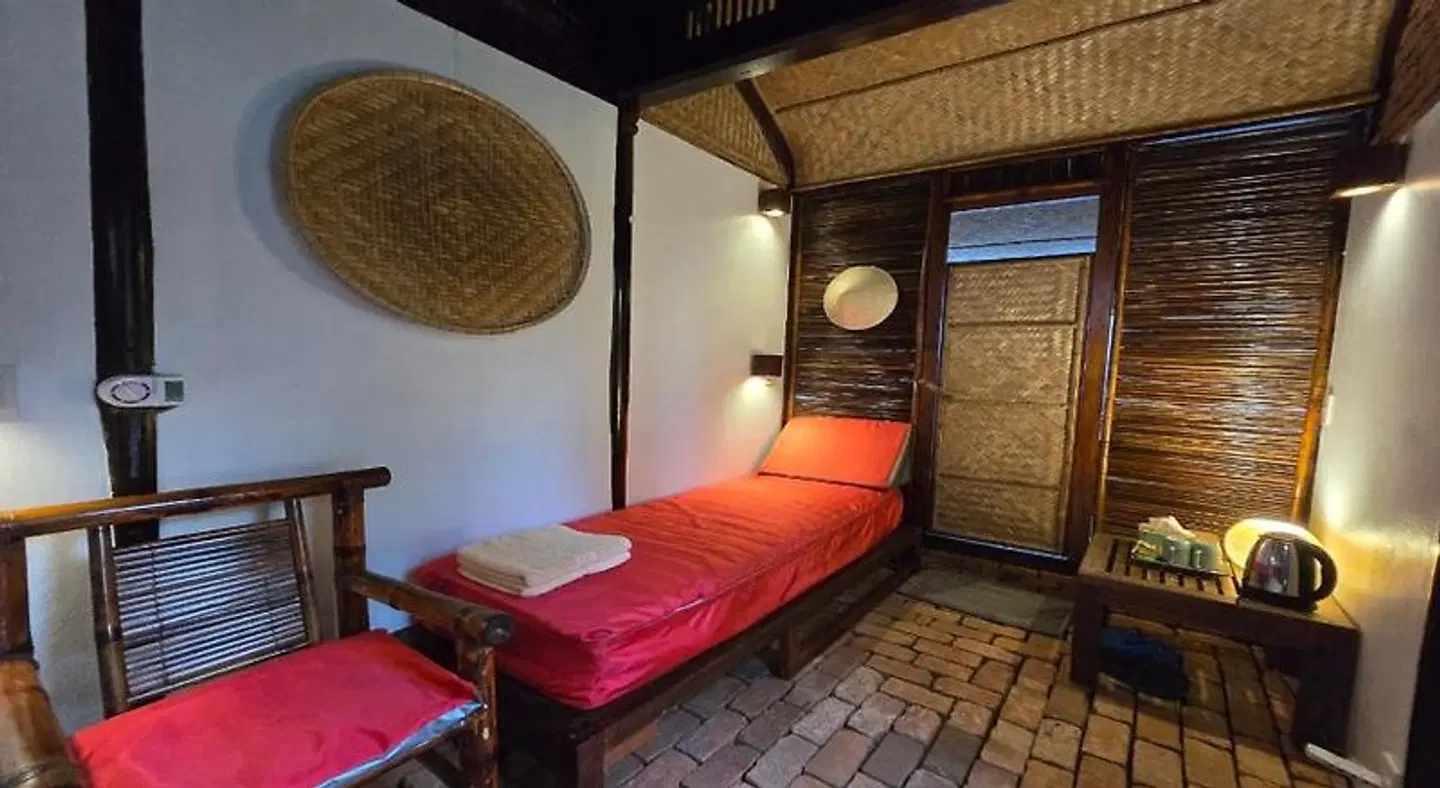 Villa Louise Hue Beach Boutique Hotel ROOM_EXAMPLE