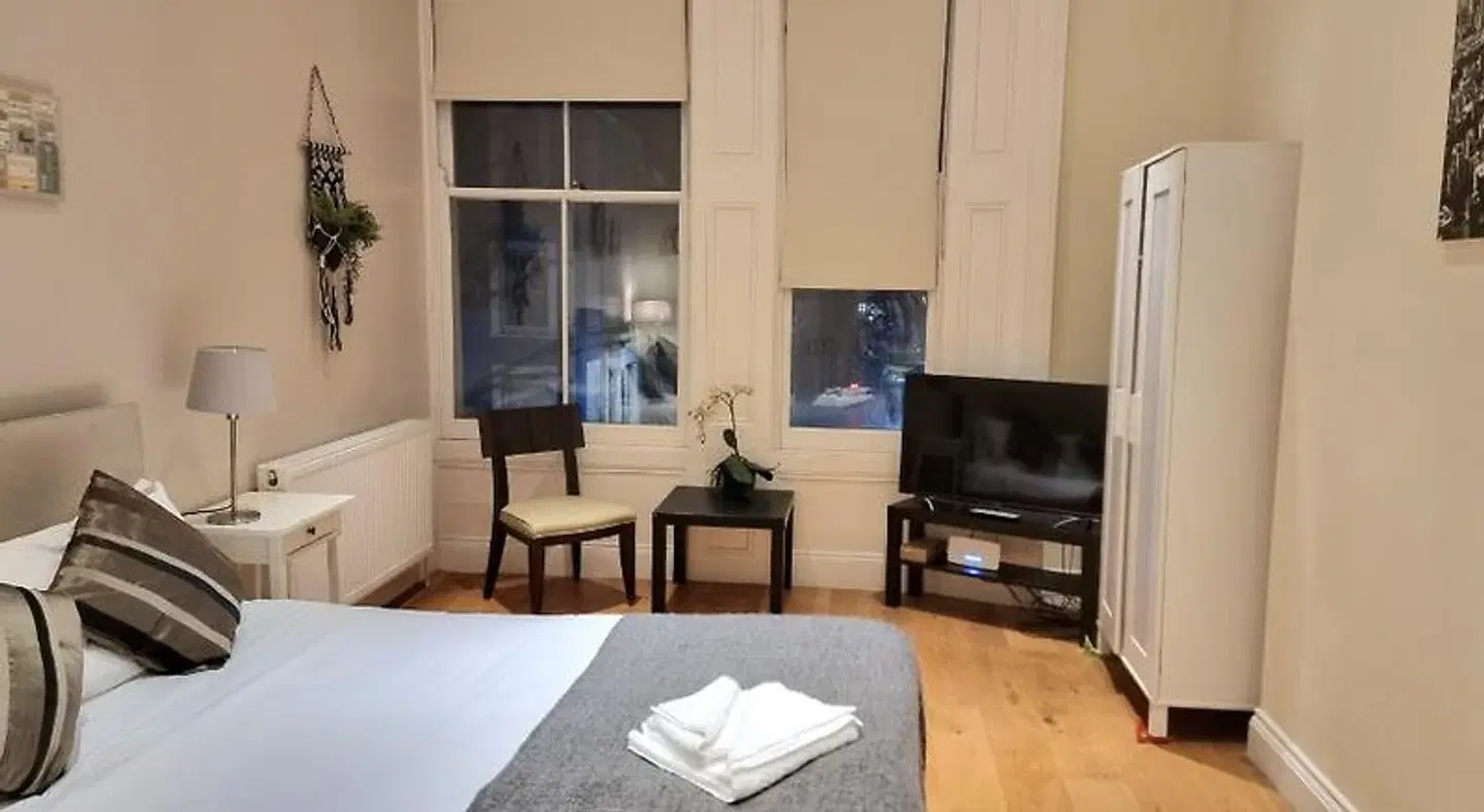 Urban Stay Oxford Gardens Apartments ROOM_EXAMPLE