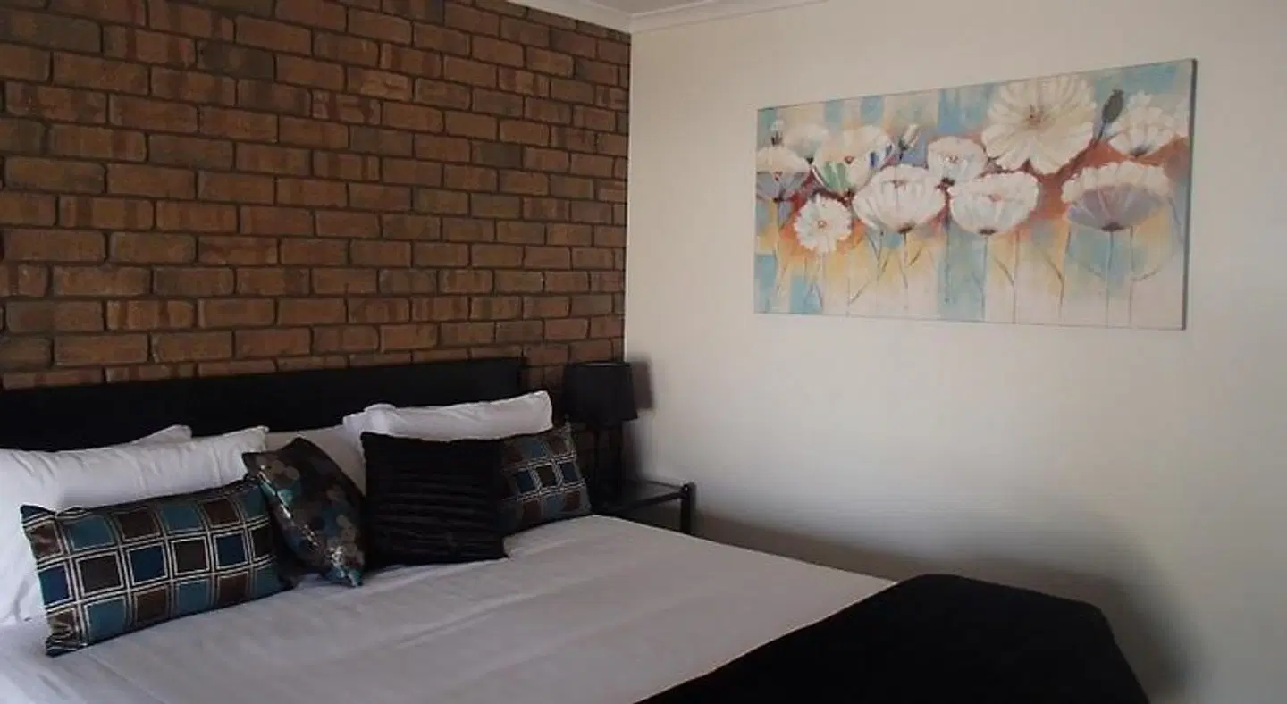City Colonial Motor Inn ROOM_EXAMPLE