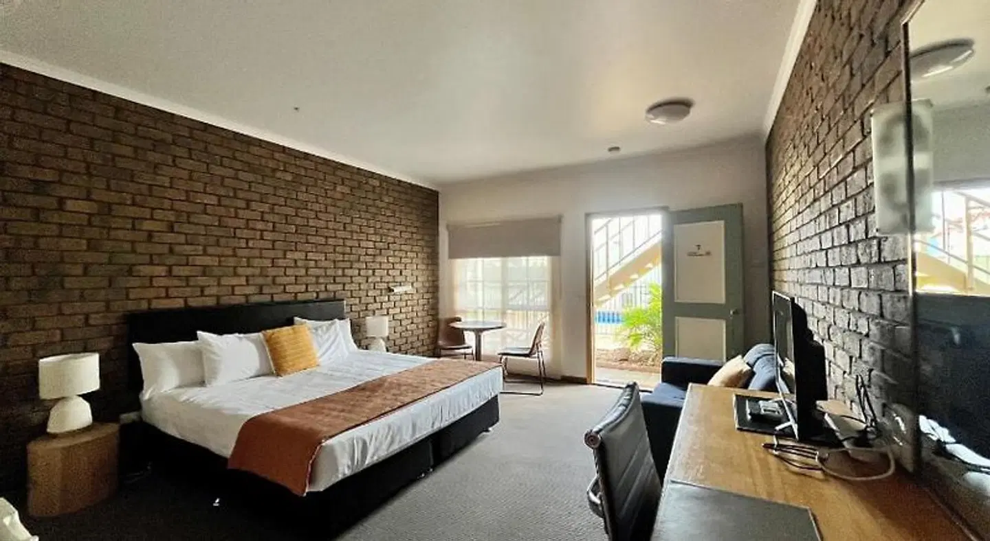 City Colonial Motor Inn ROOM_EXAMPLE