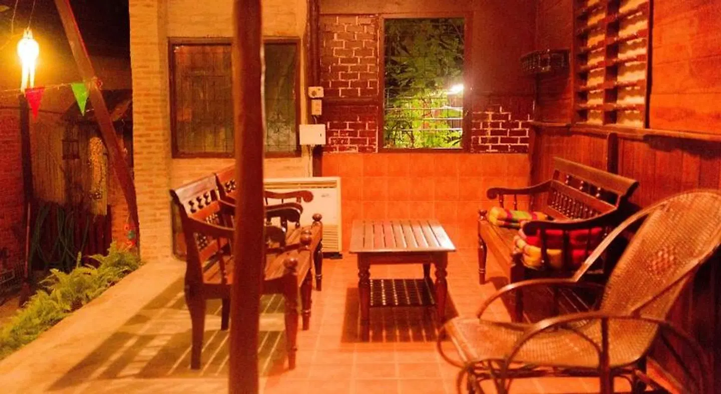 Boutique House Nipha Restaurant