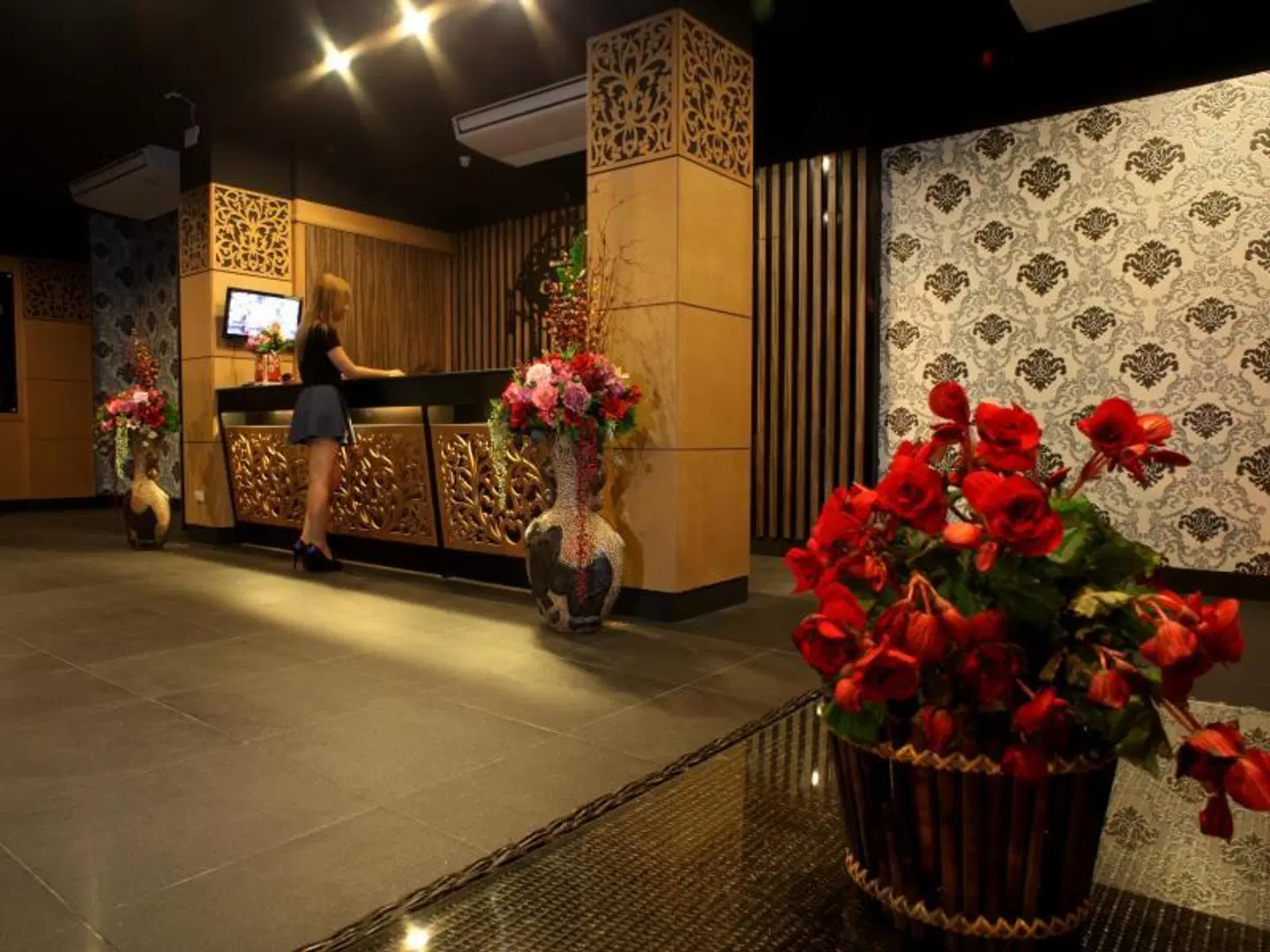 The Corner Hotel - Adults Only LOUNGE_LOBBY