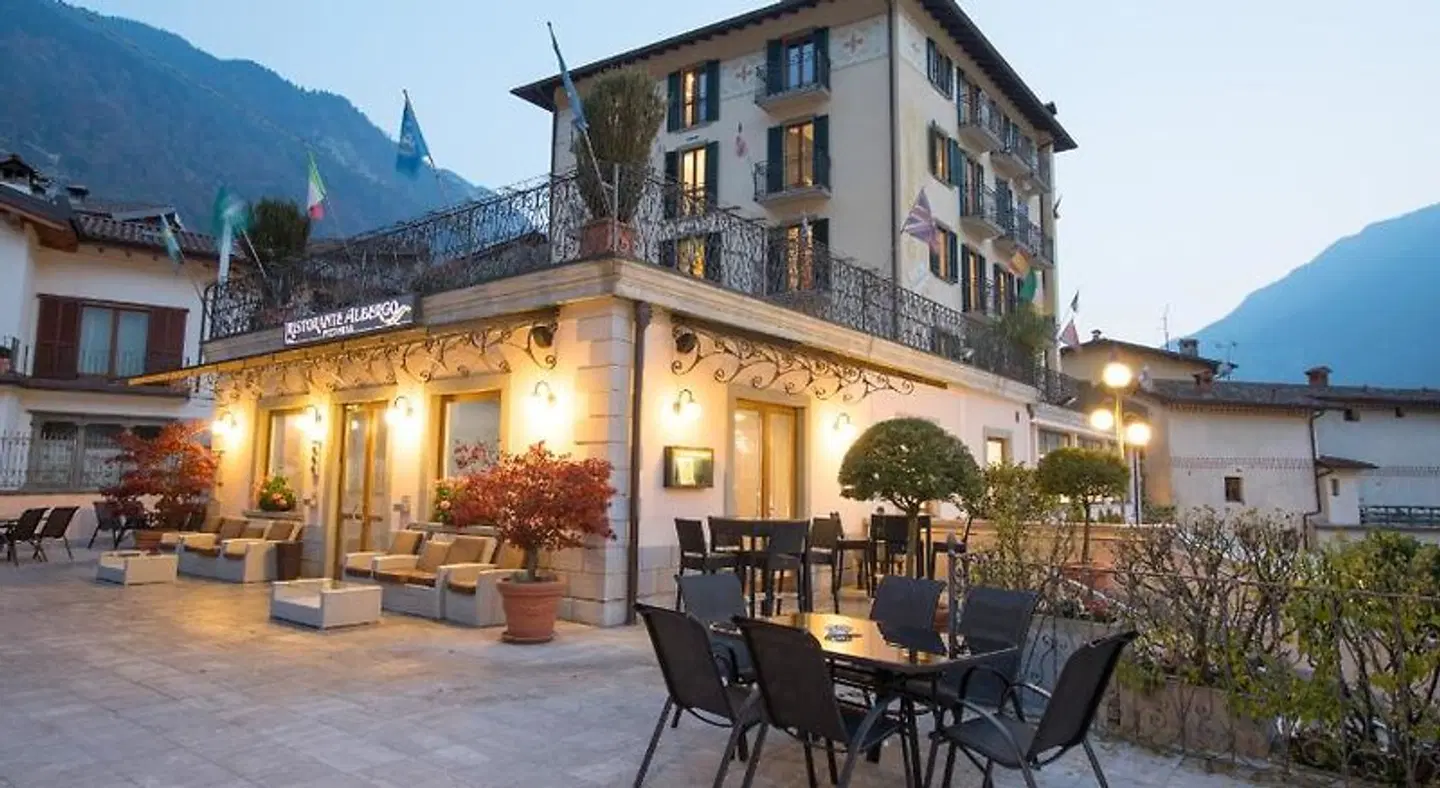 Albergo Ardesio Da Giorgio Terrasse
