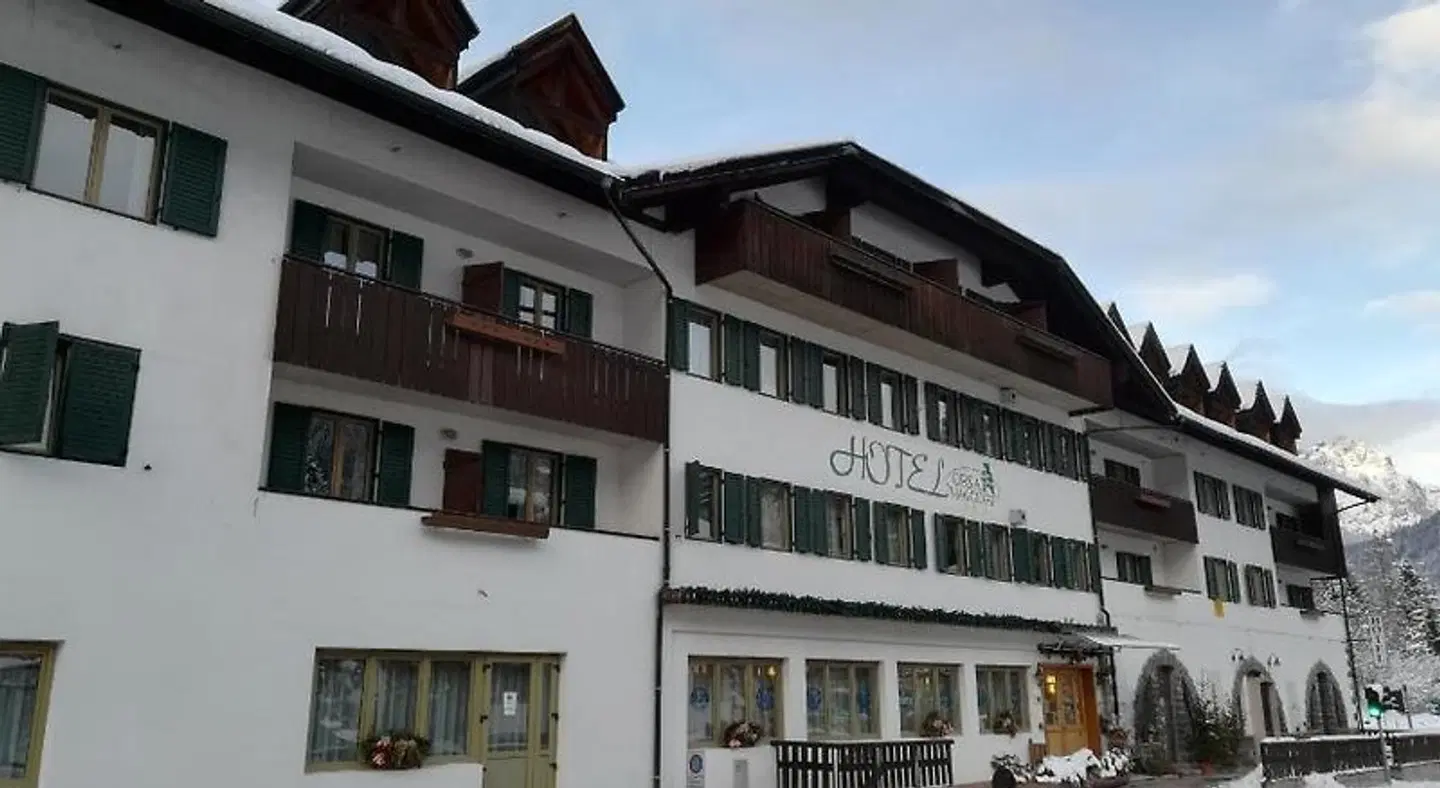 Orsa Maggiore EXTERIOR