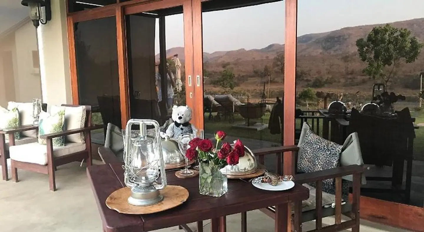 Kambaku River Lodge Restaurant