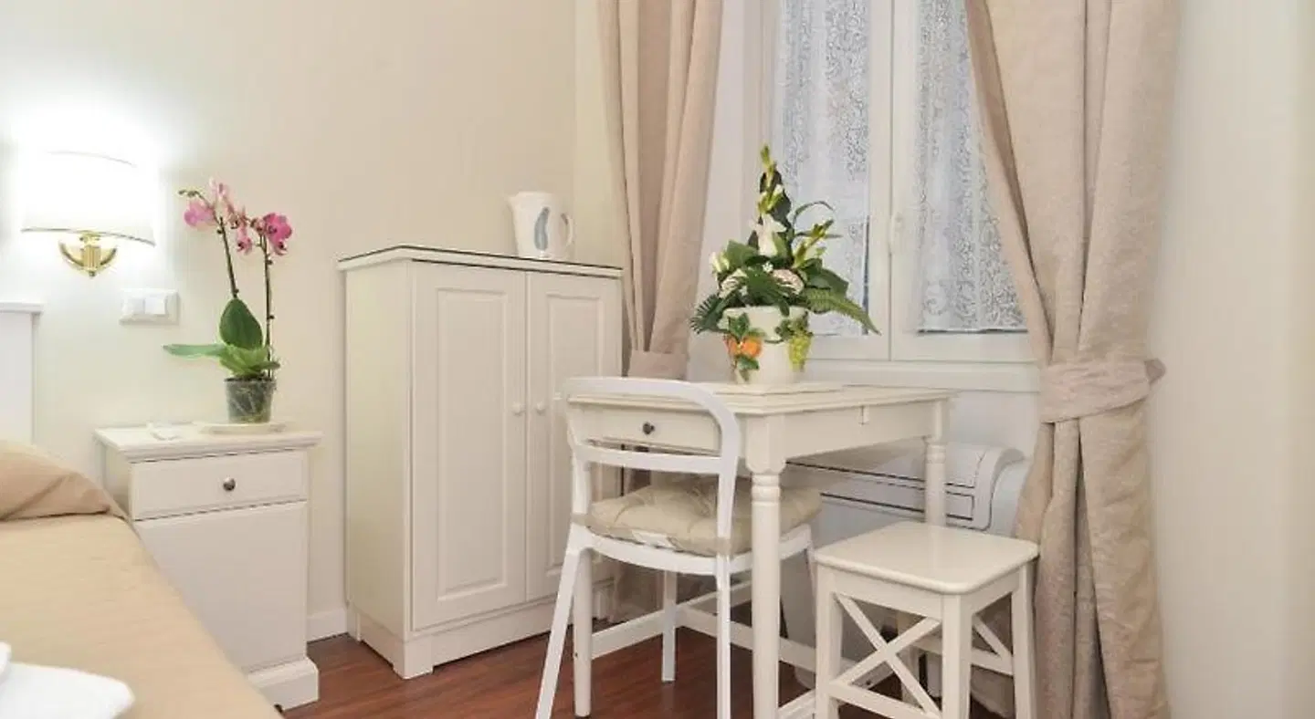 Romebest ROOM_EXAMPLE