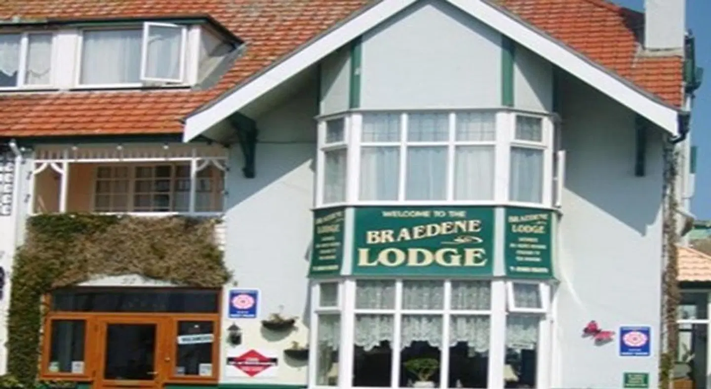 Braedene Lodge Bed and Breakfast EXTERIOR