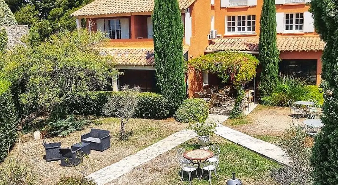 Castillon Des Baux EXTERIOR