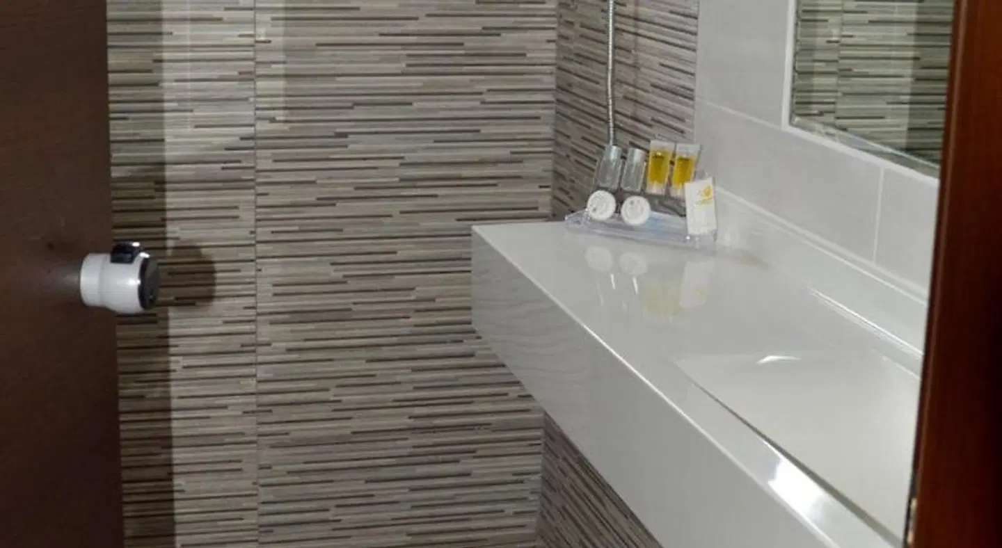 Diamond Palace HEALTH_BEAUTY