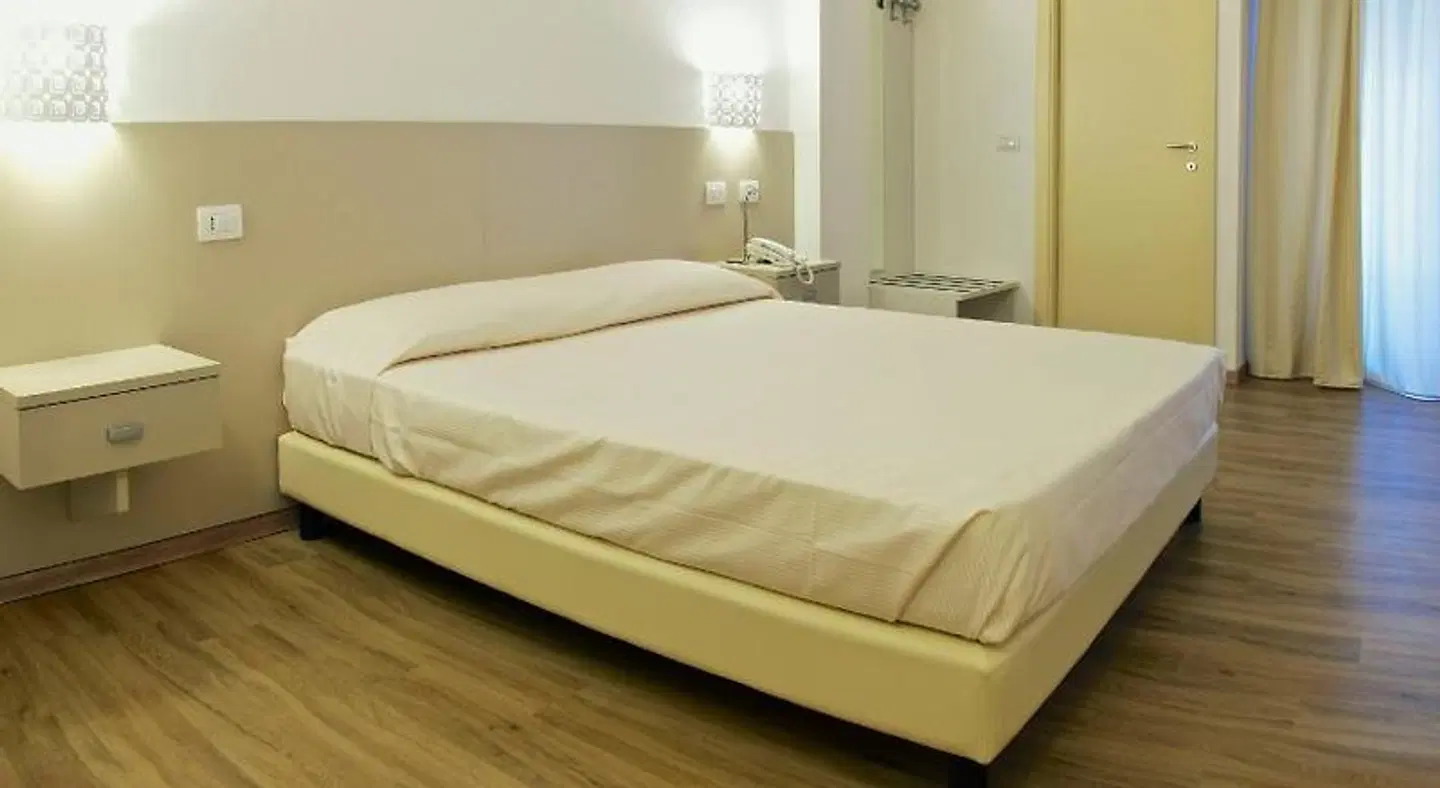 Nettuno ROOM_EXAMPLE