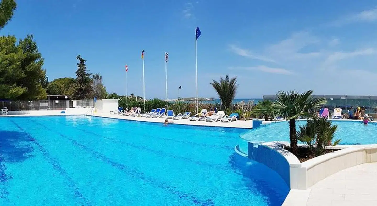 Hotel Gabbiano Beach OUTDOOR_POOL