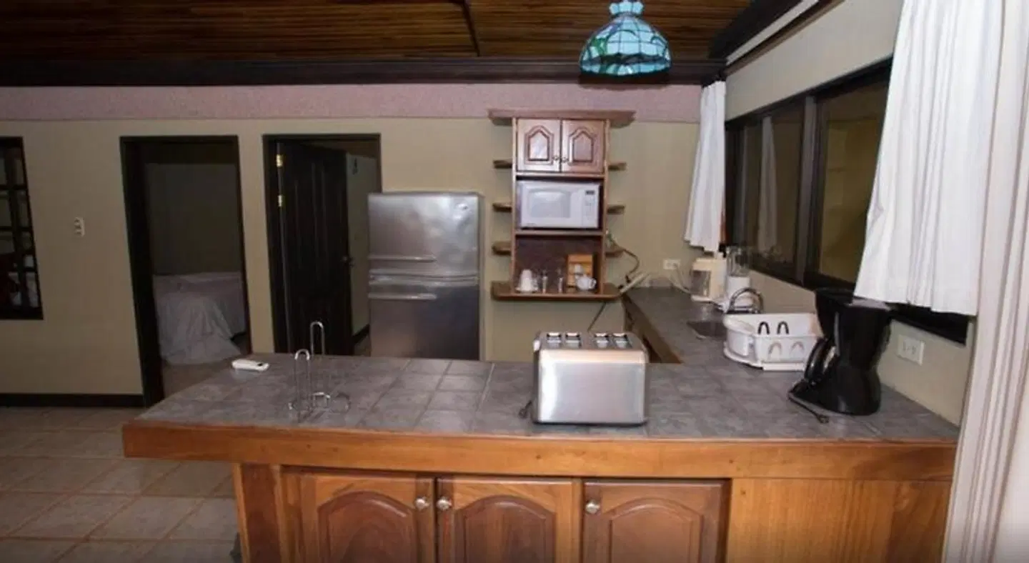 Kayak Lodge ROOM_EXAMPLE