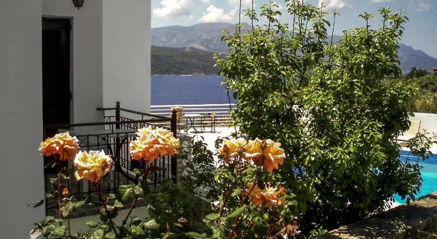 Scorpios Hotel & Suites Garten