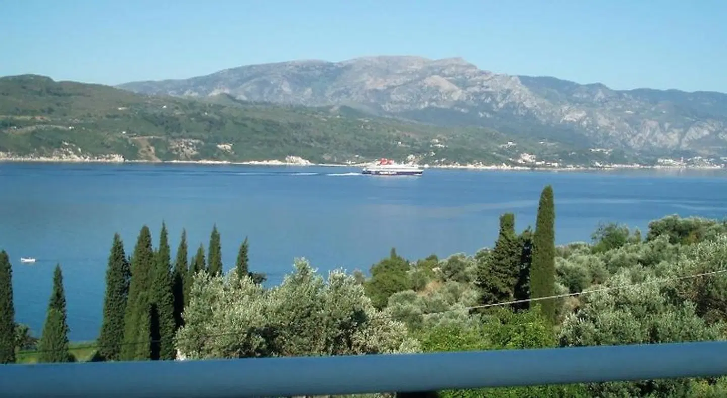 Scorpios Hotel & Suites LANDSCAPE