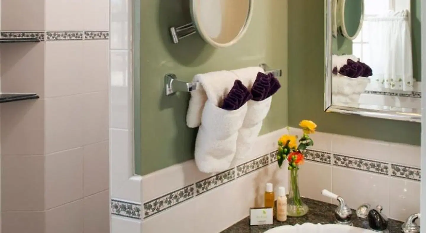 1802 House Bed & Breakfast Inn Badezimmer