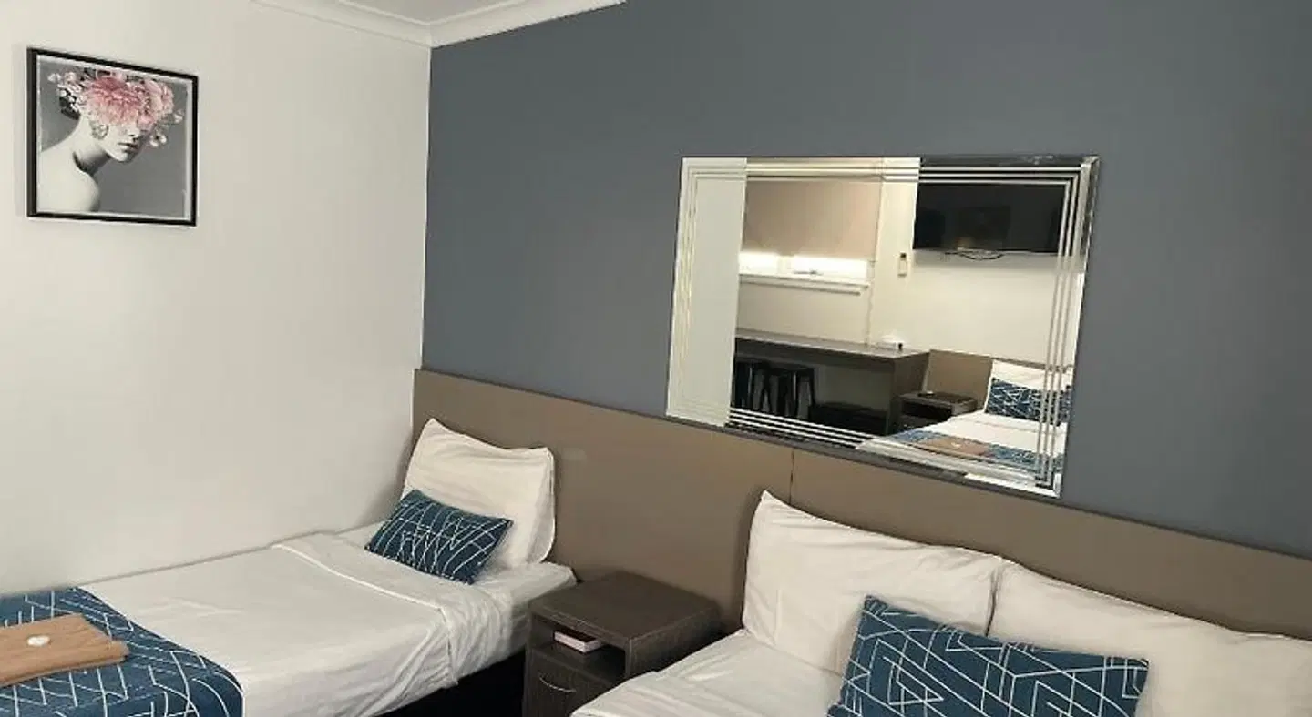 Parkway Motel ROOM_EXAMPLE