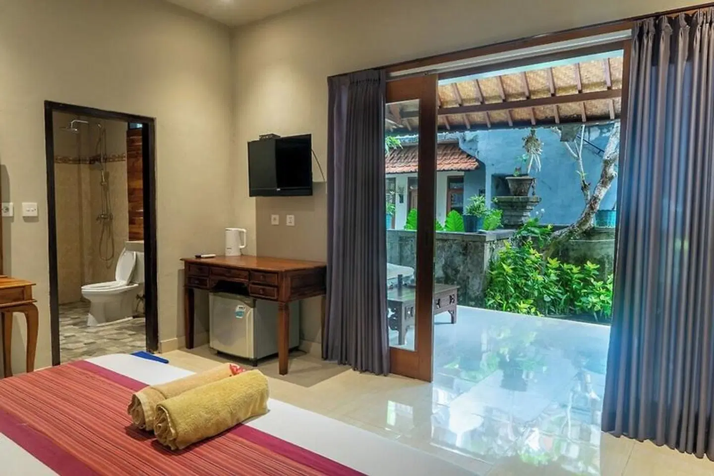 Warsa Garden Bungalows HEALTH_BEAUTY