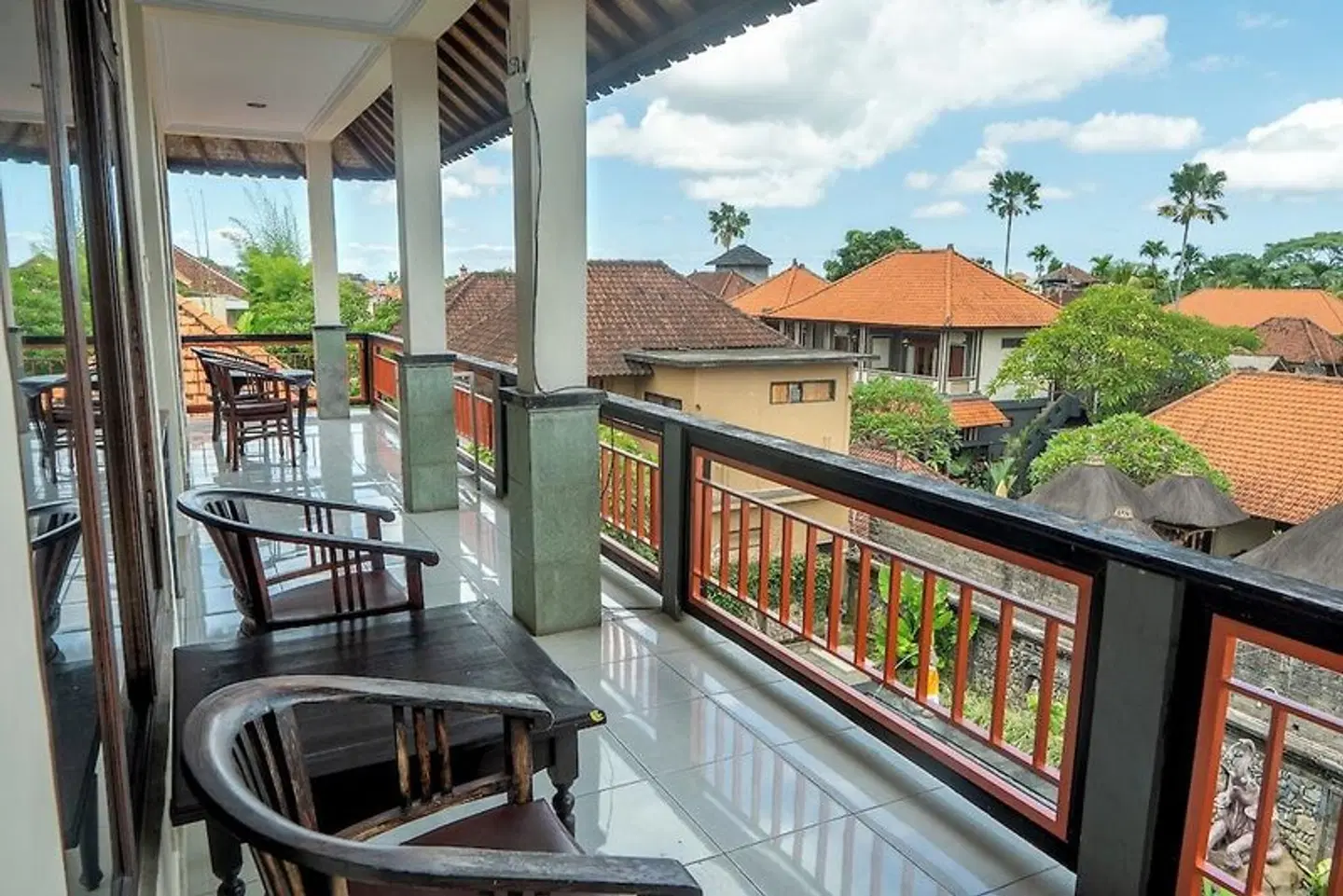 Warsa Garden Bungalows Terrasse