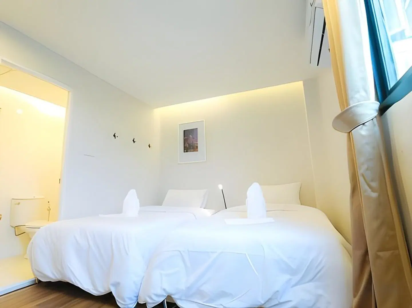 Metro Hotel ROOM_EXAMPLE