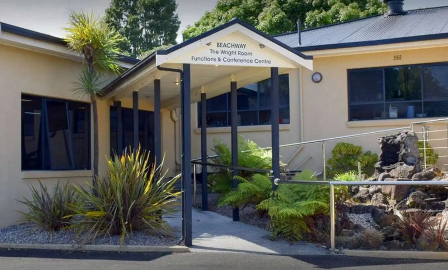 Beachway Motel EXTERIOR
