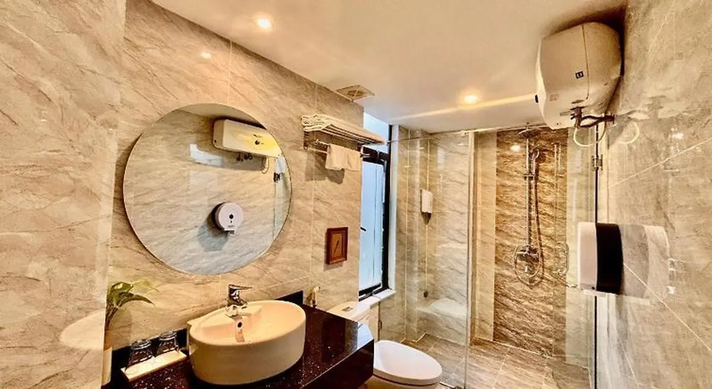 Dinh Ami Hanoi Hotel Badezimmer