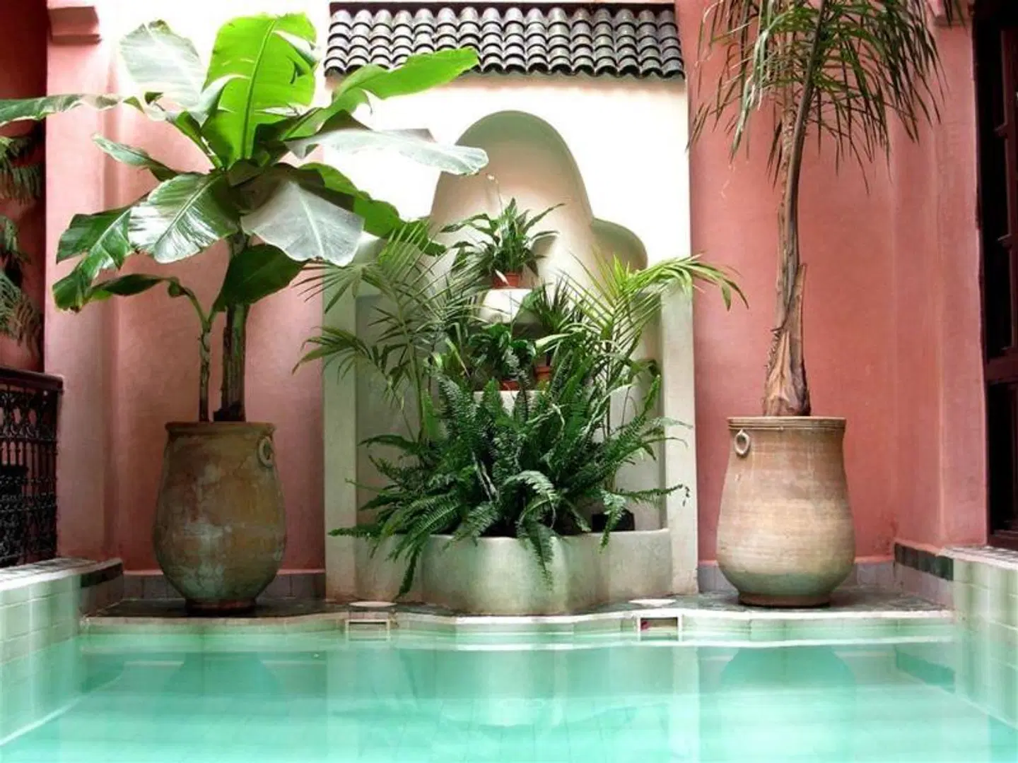 Riad Aderbaz Hallenbad