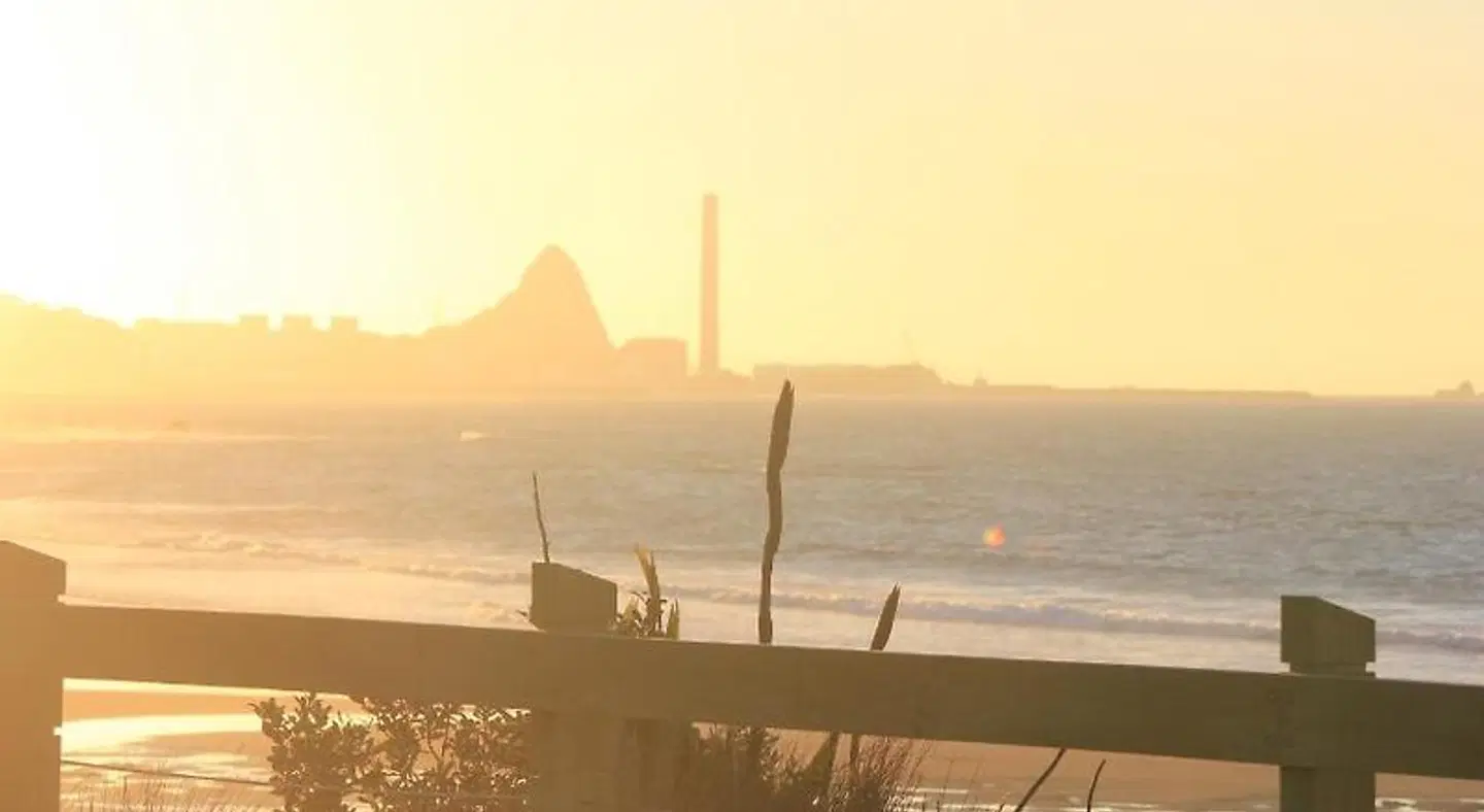 Fitzroy Beach Motel LANDSCAPE